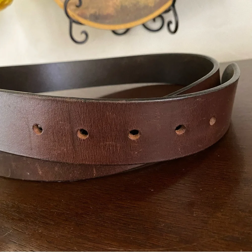 Vintage Bison Men’s Distressed Brown Leather Belt Size 40 Made In USA Quality